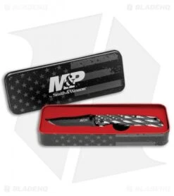 M&P American Patriot Folder Knife Black US Flag/Barbed Wire (3.25" Black Serr) -Schrade Smith and Wesson MP American Patriot Folder in Tin BHQ 123480 jr tin